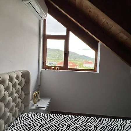 Idili Historik I Kodres 아파트 베라트